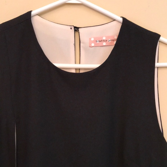 Little black Dress - Picture 2 of 8